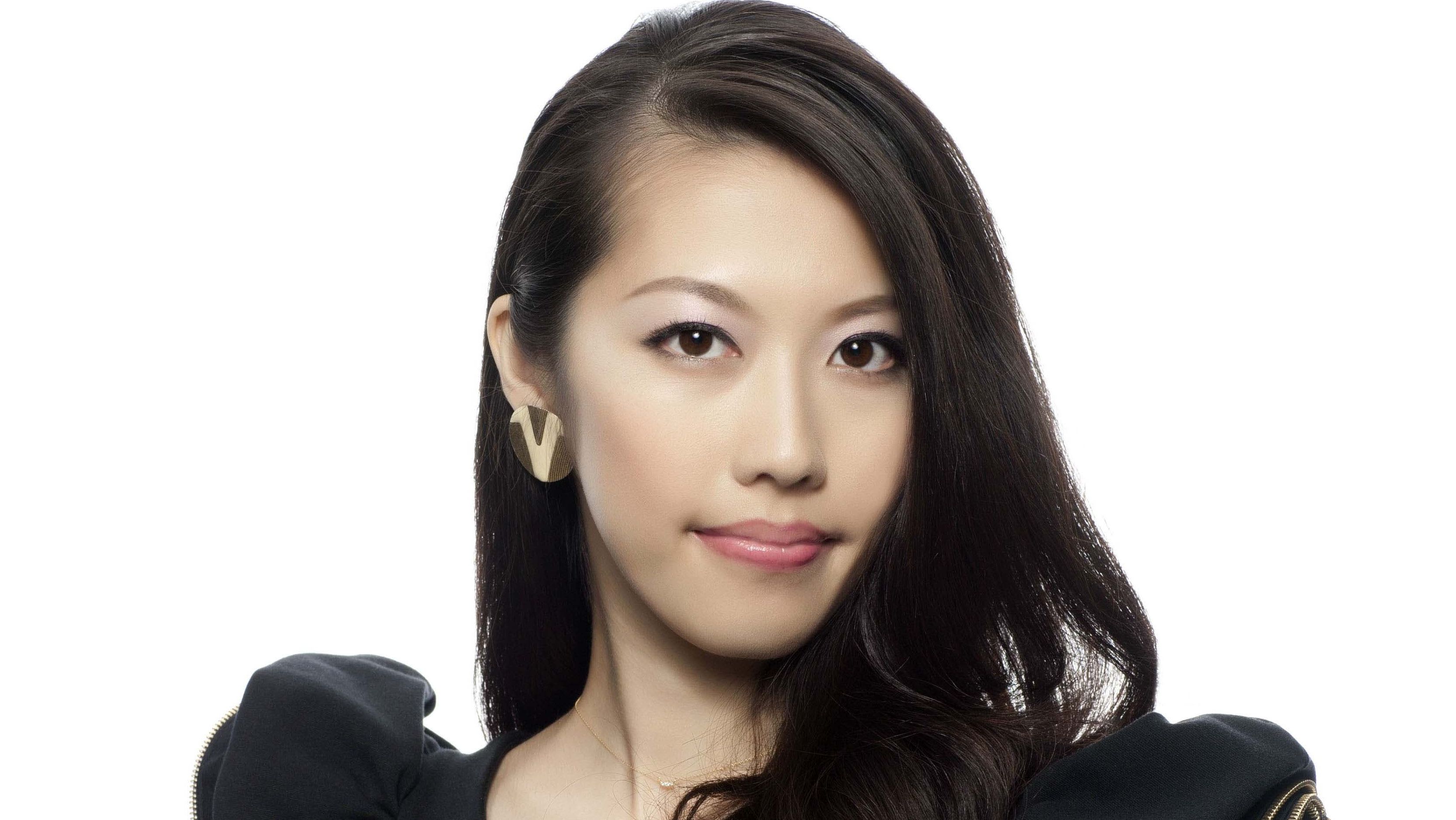Miho Hazama starts a journey