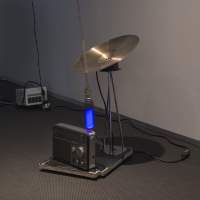Haroon Mirza’s “Siren” Is this the art of noise?