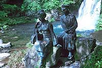 A bronze statue at Kawazu Nanadaru of the student and the dancer of Kawabata’s tale The birthplace of a famous novel is still inspiring visitors today
