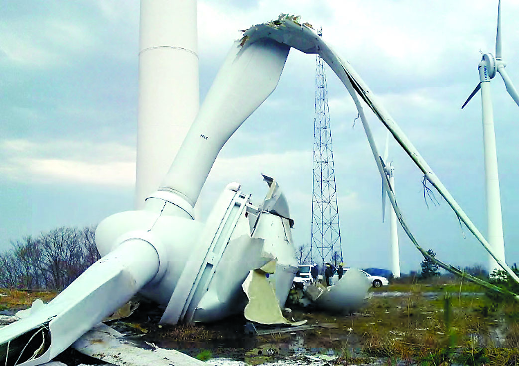 Kyoto wind farm turbine falls after pylon snaps The Japan Times