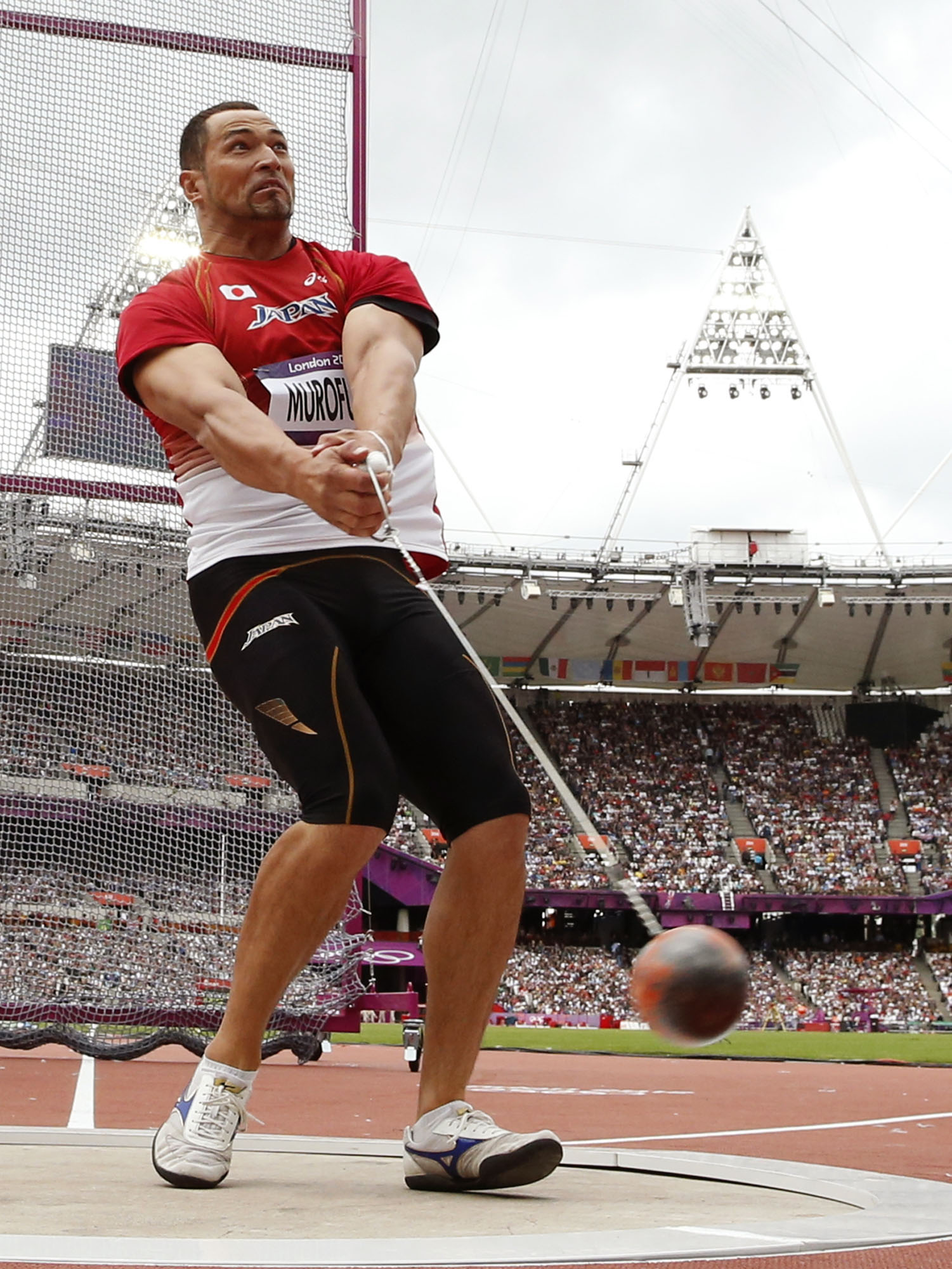 Murofushi advances to hammer final The Japan Times