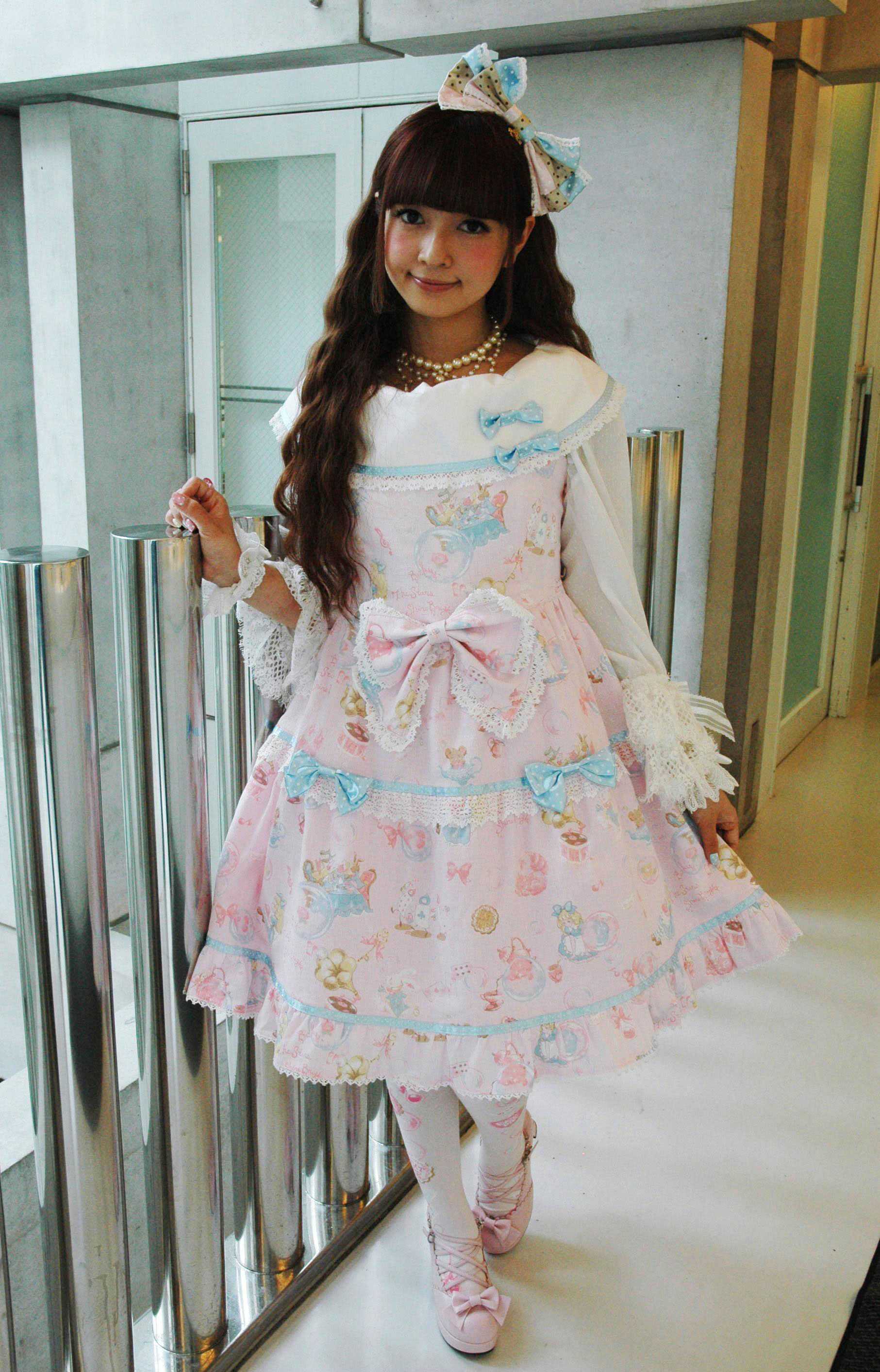 Association formed to pitch 'Lolita fashion' to the world | The Japan Times
