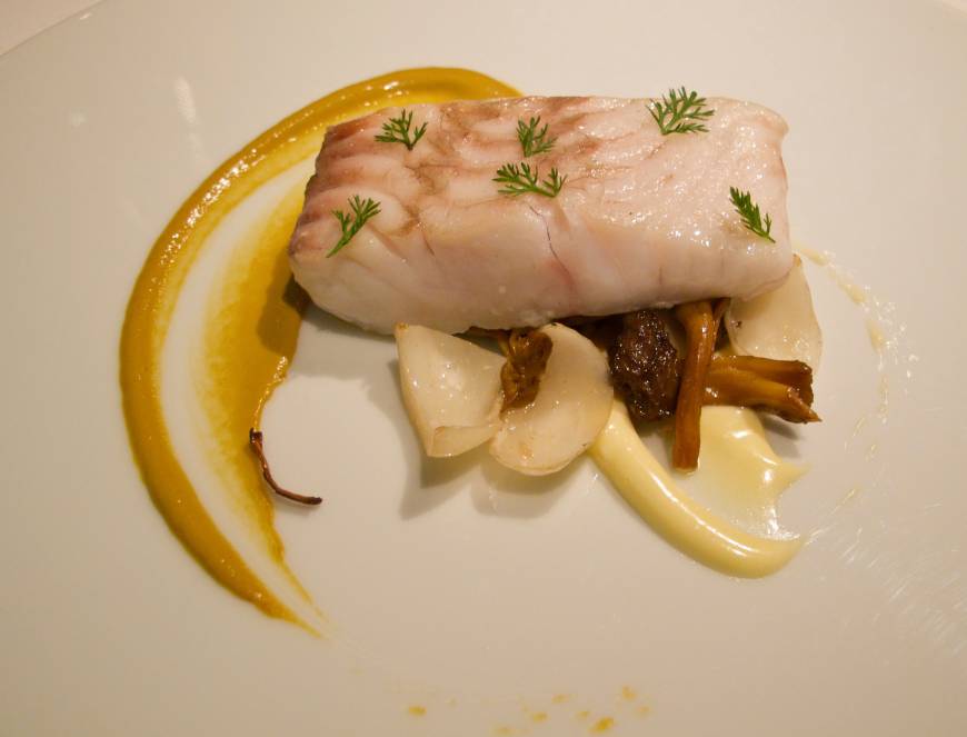 L’Effervescence Bubble vision: The chef's tasting menu on a recent visit to L'Effervescence included fillet of flounder in a pureed-mussels sauce; roast pigeon in parsnip puree; and apples shaved to look like butterflies. | YOSHIAKI MIURA