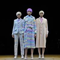 Kunihiko Morinaga’s color-changing designs for Anrealage can now be seen a the “Color Un Color” exhibition at the 21st Century Museum of Contemporary Art, Kanazawa. Color-changing fashion, Hedi Slimane's first Saint Laurent collection, 99%IS' unusual 'macs' and newcomers to Harajuku