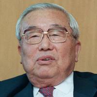 Eiji Toyoda Ex-Toyota president dies at 100