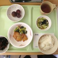 Feed a cold: Hospital food is generally known to be fairly usuaji (bland). Healing words for a hospital stay