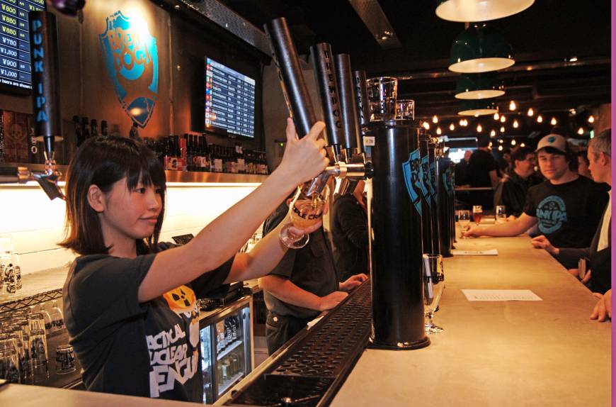 Brewdog Punk brew: Renowned for its stunts as well as for strong beers, Britain's BrewDog has opened a Roppongi bar. | SAMUEL WANG