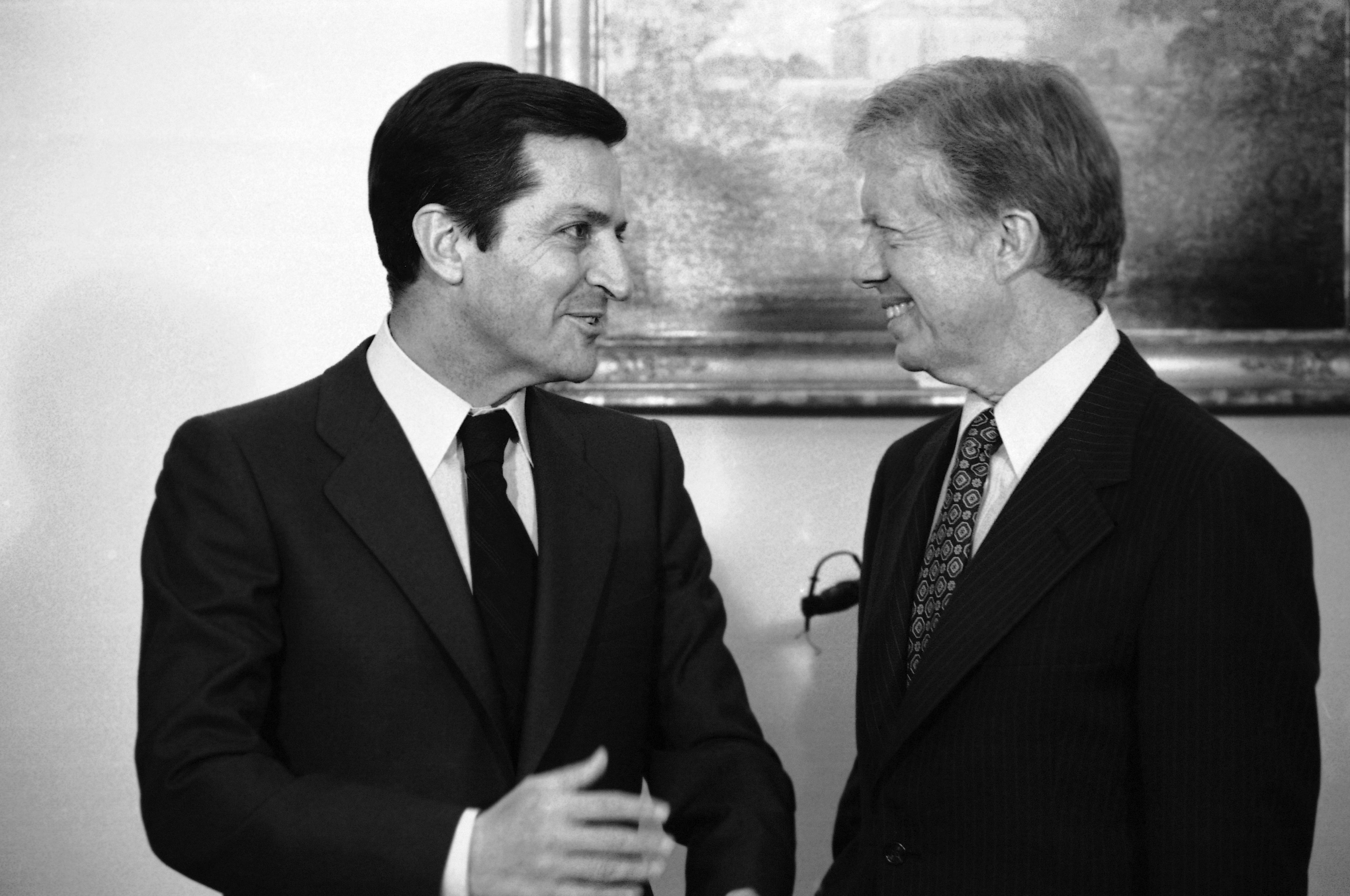 ¿Cuánto mide Adolfo Suárez? - Altura W1-suarez-a-20140325