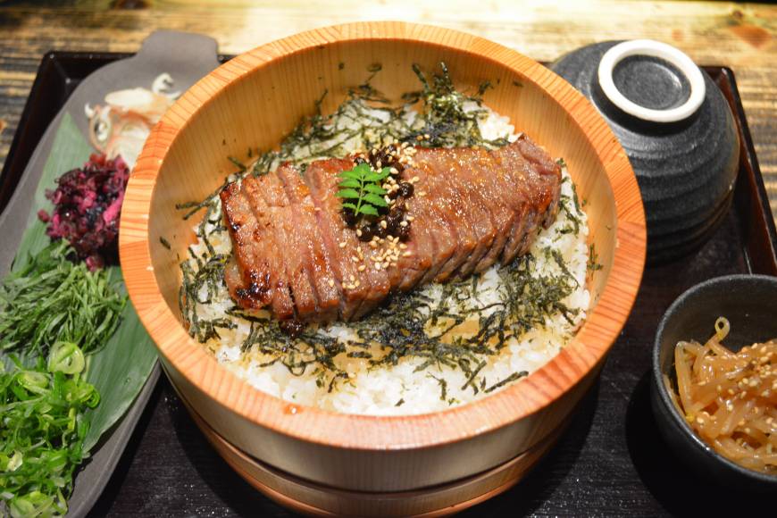 What’s What's for lunch: Gyū-mabushi is a beef variant on a classic eel dish. | JJ O'DONOGHUE