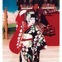 Roles model: Sakata Tojuro IV dances the title role in “Fuji Musume” (“Wisteria Maiden”). Gala time for kabuki icon Sakata Tojuro IV
