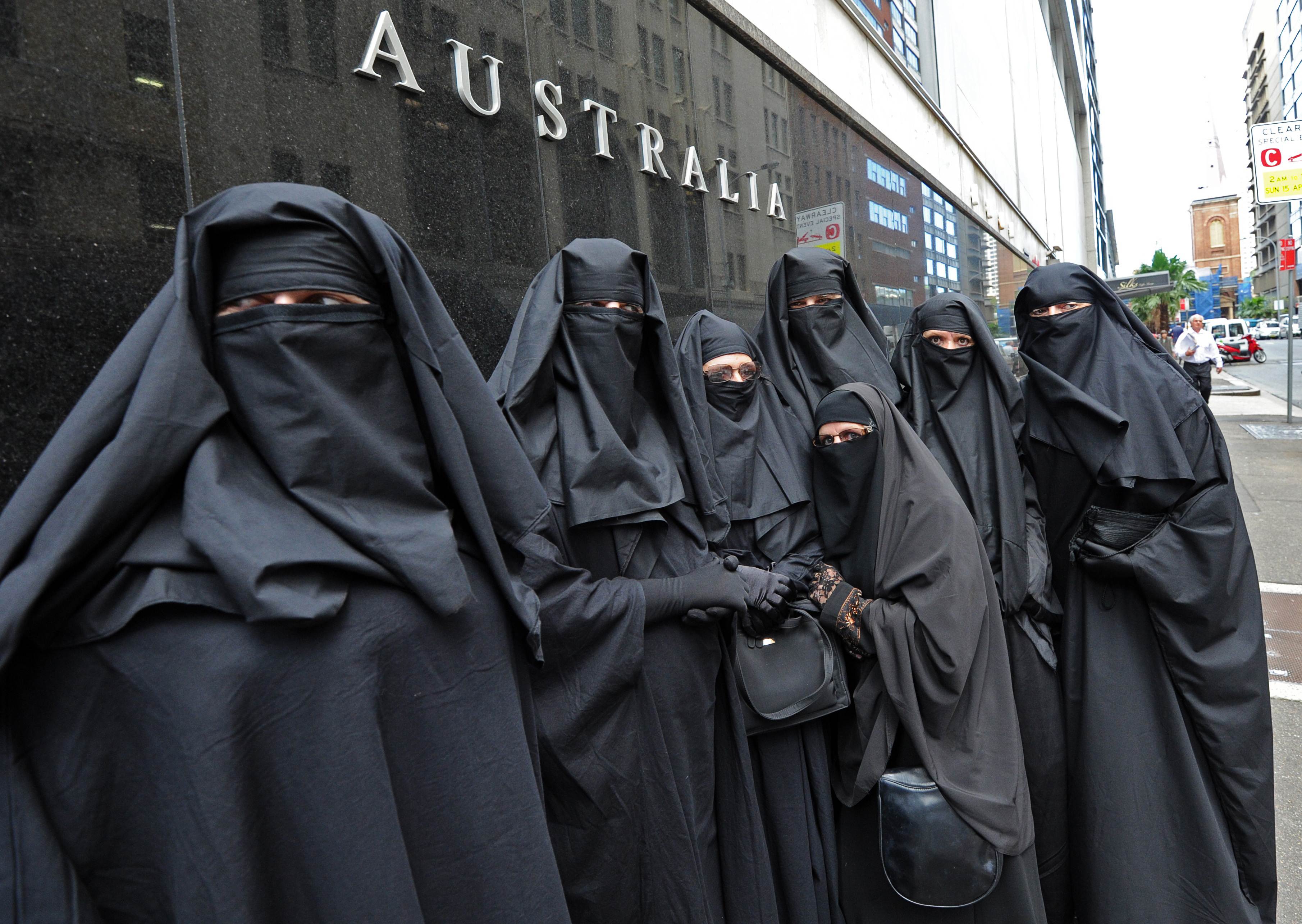 Australia abandons controversial Muslim veil segregation plan | The 