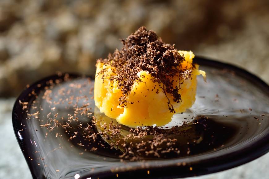 Takazawa Bar The sweet touch: Takazawabar serves potato salad with truffle shavings on top. | YUJI HONDA