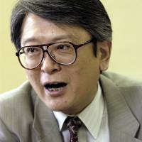 Hideo Hayakawa Drop base money goal to regain market's trust, ex-BOJ economist says