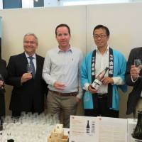 Left to right: Melinda Joe, Markus del Monego, Sam Harrop, Naoki Kamota of Dewazakura Sake Brewery, Marco Massarotto Experts assess the future of sake at Milan conference
