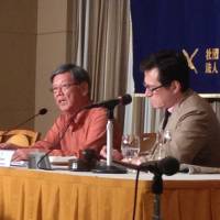 Okinawa Gov. Takeshi Onaga speaks at a news conference Thursday at the Foreign Correspondents’ Club of Japan in Tokyo. Okinawa governor says people's human rights neglected in U.S. base saga