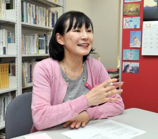 Eriko Suzuki says she hopes discussions on accepting immigrants helps change the poor working conditions of foreign workers in Japan.
