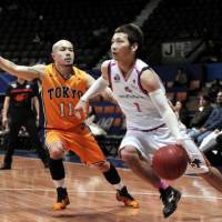Guard Cohey Aoki, a bj-league star seen playing for the Tokyo Apache in 2011, has been an excellent ambassador for the circuit since its inception in 2005. League blows chance to honor Aoki