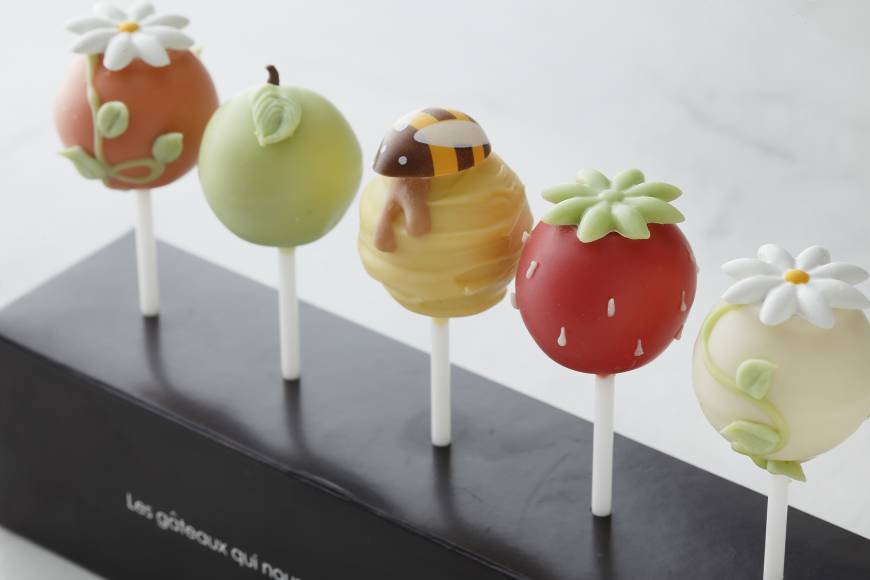 Chocolatiers in Tokyo Lollipop Chocolat treats from the Palace Hotel Tokyo.
