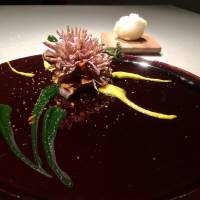 Craftale is an anagram of the French word fractale (fractal) and pronounced similarly. This is echoed in the artistic platings, such as this feast for the eyes: yellowtail served with chrysanthemum. Craftale: A young, talented chef takes flight among Nakameguro's cherry trees