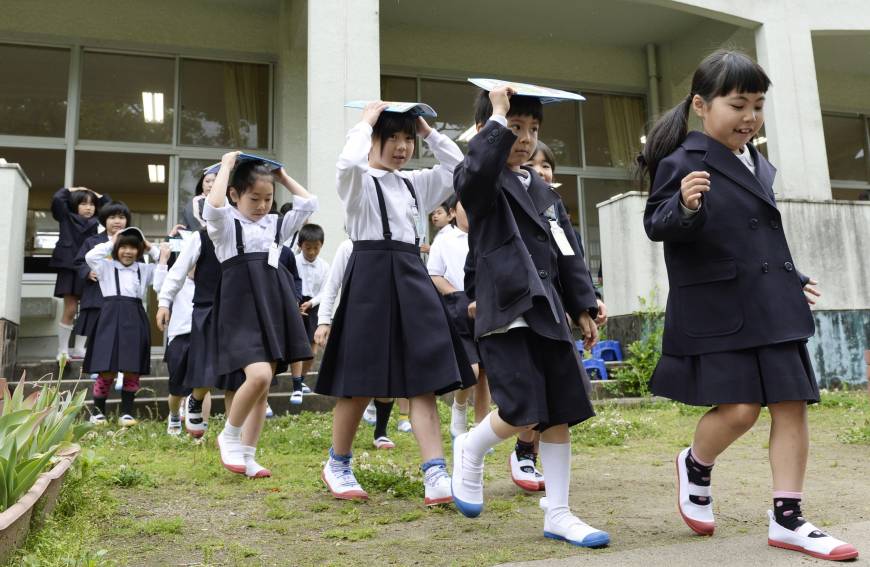 [Japan] Elementary school uniforms
