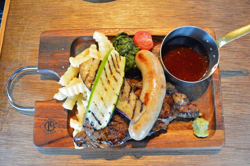 Nick Stock The meaty 'service lunch,' served with a 200-gram steak | J.J. O'DONOGHUE
