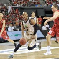 Ryukyu's Anthony McHenry dribbles the ball during the Golden Kings' 86-74 win over the Toyama Grouses in the bj-league championship game at Ariake Colosseum on Sunday. Golden Kings bring curtain down on bj-league with fourth title