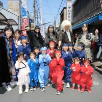Ninja tours are popular with people visiting Mie Prefecture. Discover the clandestine world of the ninja