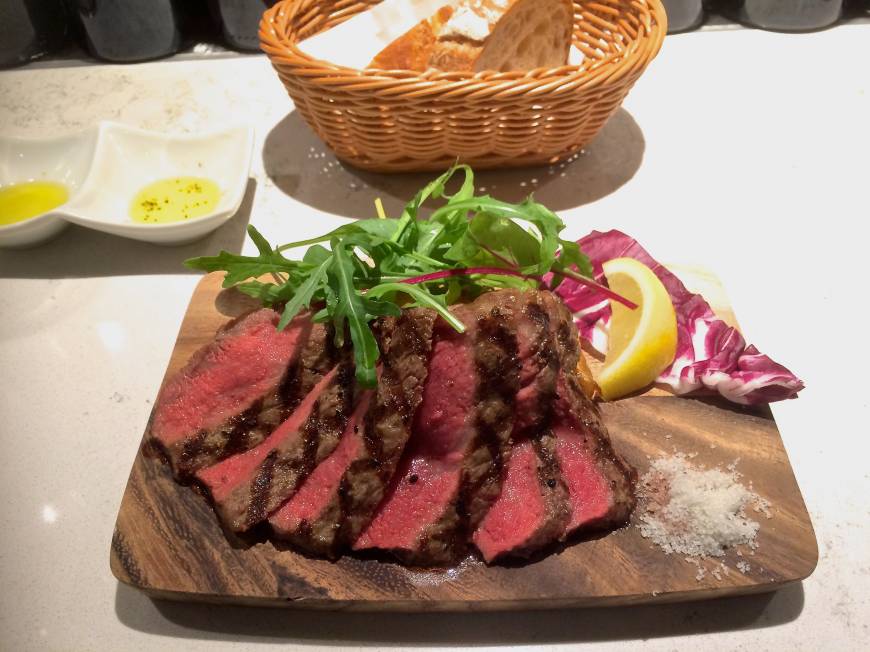 Le Bar a Vin 52 Good grilling: The meats and wines at Le Bar a Vin 52 in Ebisu's new Atre West mall are great value. | ROBBIE SWINNERTON
