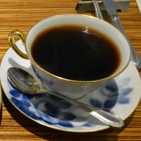 A cup of Costa Rican coffee Bahnhof: Specialty coffee, crafted by certified 'meisters'