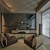 Cozy ambience: Hoshinoya Tokyo's guest rooms are fitted with furnishings that encourage a floor-level style of relaxation. Tokyo hotels invite guests to live in the lap of luxury