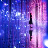 Wander through the Crystal Universe With 'DMM.Planets' exhibition, teamLab defines the future of art