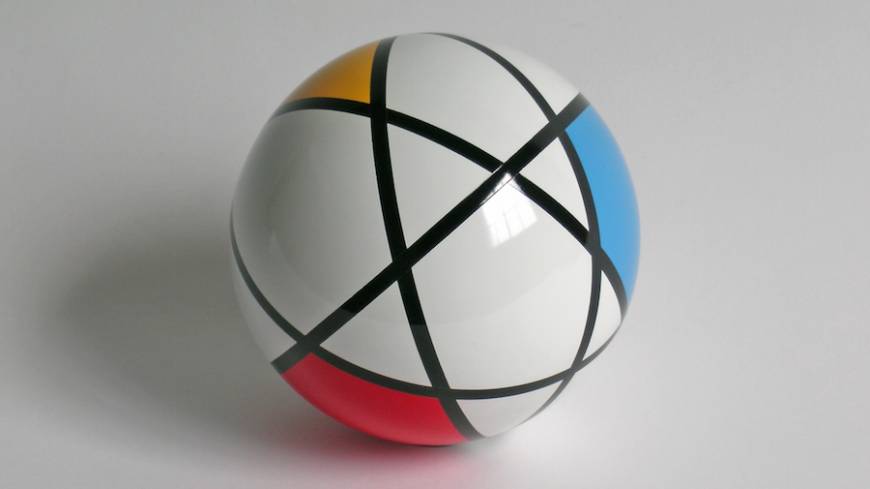 Kazuo Okazaki’s “P.M. Ball” (2005) Similarity and Difference: Who's Who by Kazuo Okazaki