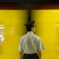 Tokyo Metro plans to increase the number of security guards and have them work longer hours at 38 stations that are known to be used regularly by visually impaired passengers. Tokyo Metro to put more security staff on platforms