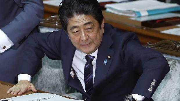 Prime Minister Shinzo Abe prepares to speak in the Lower House of the Diet on Monday. Busy 2017 schedule fuels rumors of snap Lower House election in January