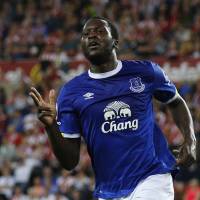 Everton's Romelu Lukaku celebrates after scoring his third goal against Sunderland on Monday. Everton defeated Sunderland 3-0. Everton's Lukaku takes 11 minutes to notch hat trick against Sunderland