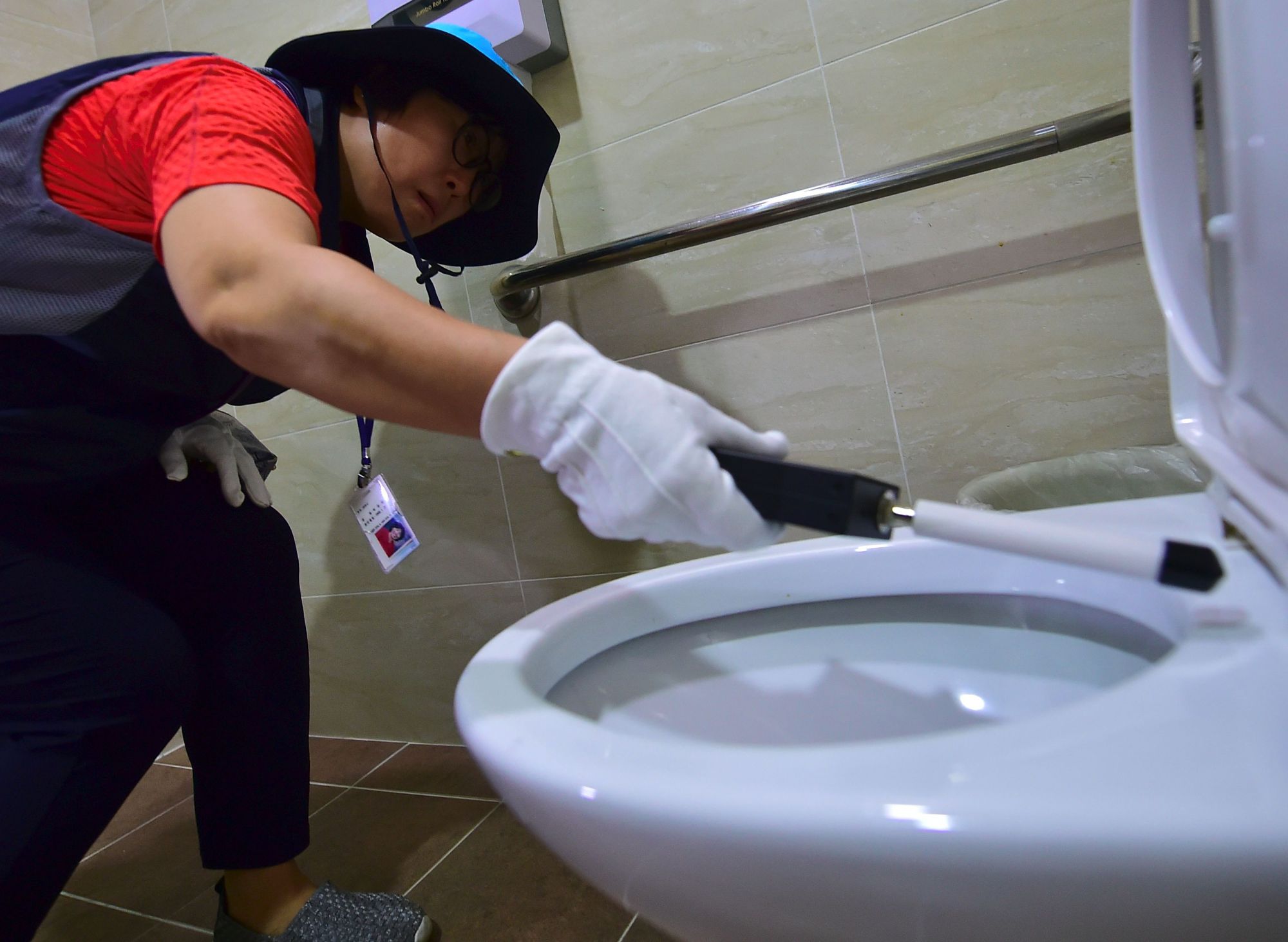 Hidden cam pising in toilet korean All hidden cam pising in toilet korean think