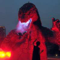 Some wags have started calling Tokyo Gov. Yuriko Koike シン・♀都知事 (shin onna tochiji, ‘shin’ female metropolitan governor), using the same katakana to associate her with the fearsome yet fictional monster in シン・ゴジラ (‘Shin Godzilla’). How do I struggle with katakana? Let me count the ways