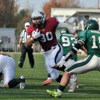 Waseda running back Ryoya Kataoka scores a touchdown against Tohoku University during the second quarter of the Eastern Japan Championship. Waseda won 47-2. Big Bears, Fighters to square off in Koshien Bowl