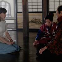 © 2017 Fuji Television Network TOHO HoriPro 'Honnouji Hotel': Drama on the wrong side of history