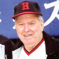 Daryl Spencer prior to an old-timers game at Yokohama Stadium in 1991. Late slugger Daryl Spencer brought passion, pride, power to Hankyu Braves