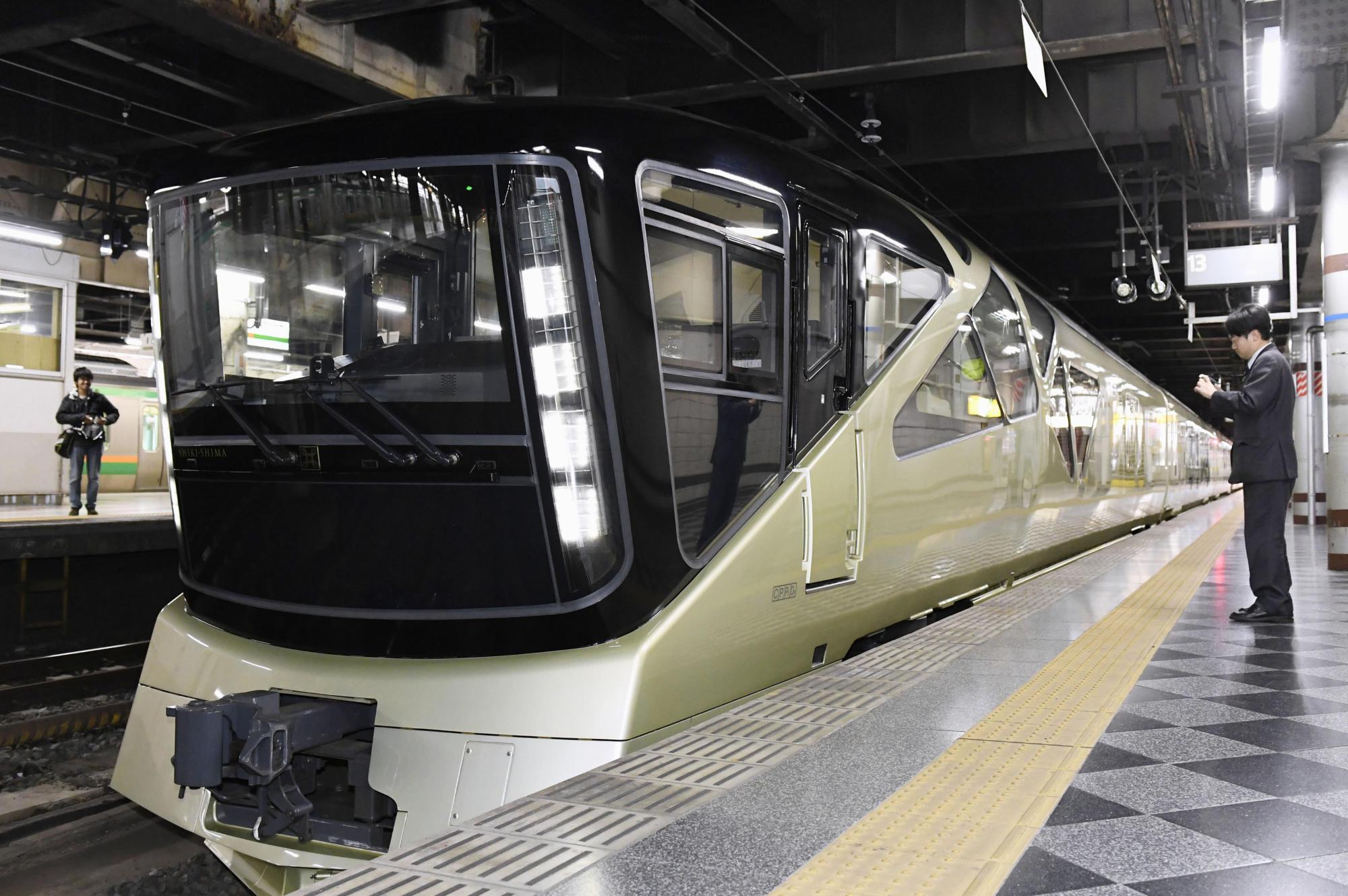 Glitch Strands Luxury Sleeper Train During Nikko Test Run The Japan Times