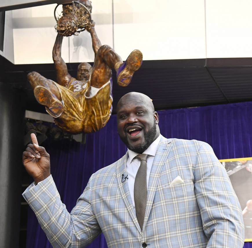 Image result for o'neal statue Lakers kareem