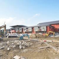 The recent scandal over private educational institution Moritomo Gakuen in Toyonaka, Osaka Prefecture, has thrown the spotlight on how private schools are operated in Japan. Japan's private schools fill a niche but at a cost