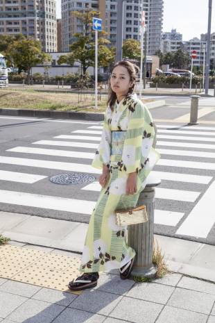 All seasons: Otsuka Gofukuten encourages yukata fans to find ways to wear the lightweight garment wherever and whenever they want.