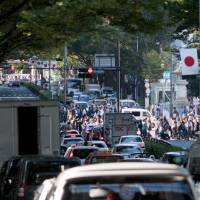 The government is studying how to curb traffic congestion in the capital during the 2020 Tokyo Olympics and Paralympics. Tokyo weighs staggered shifts, teleworking in bid to curb traffic congestion in 2020 Olympics