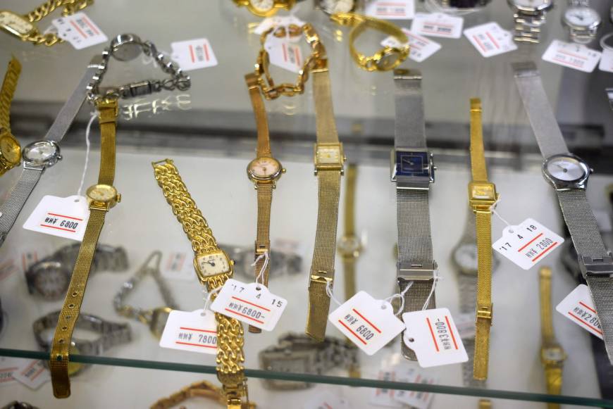 Watches are among goods on sale at a market of unclaimed goods in Saikaya department store in Fujisawa, Kanagawa Prefecture.