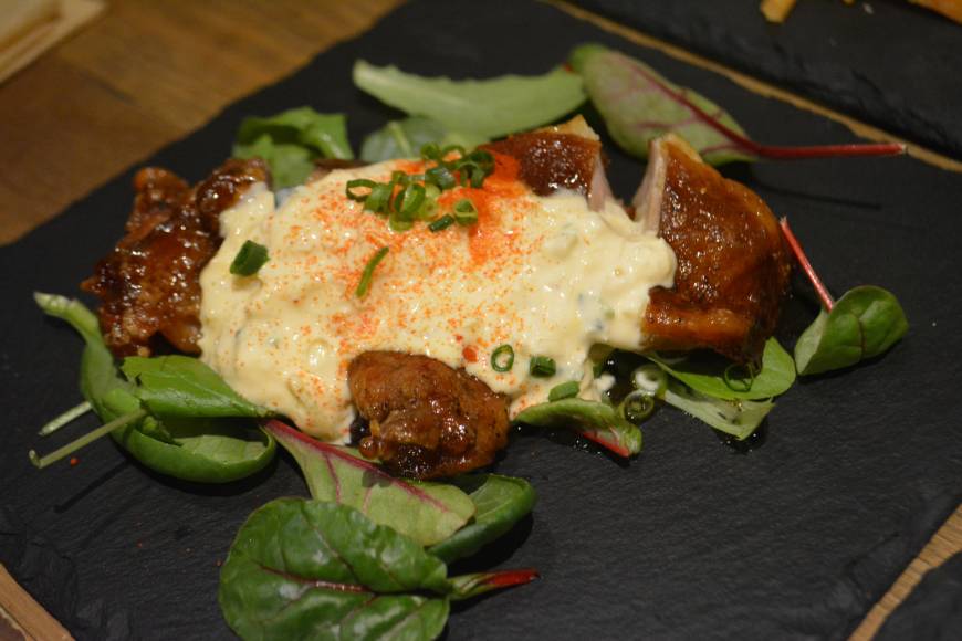 Kunsei Lover Fumo Chicken <em>nanban</em> with a twist: This dish comes thoroughly smoked and topped with tartar sause. | J.J. O'DONOGHUE