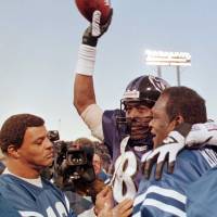 Former Baltimore Ravens wide receiver Michael Jackson, seen in a December 1997 file photo celebrating with former Baltimore Colts Lydell Mitchell (left) and Lenny Moore after a Ravens’ win over the Tennessee Oilers at Memorial Stadium in Baltimore, died in a traffic accident on Friday. Ex-NFL player Michael Jackson killed in traffic accident
