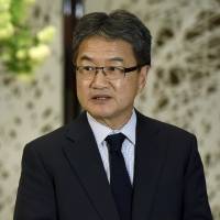 U.S. special envoy for North Korea policy Joseph Yun speaks in Tokyo on April 25. U.S. official's 'quiet diplomacy' led to Warmbier's release