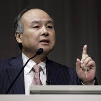 Masayoshi Son’s planned $100 billion SoftBank Vision Fund is hiring Michael Ronen, Goldman Sachs Group Inc.’s co-chief operating officer of the global technology, media and telecommunications group. Son's SoftBank Vision Fund lures Michael Ronen away From Goldman Sachs